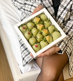 Клубничный бокс "Greenday" клубника в шоколаде