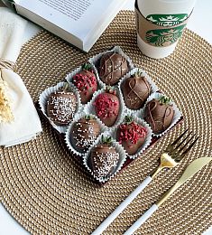  Клубничный бокс "Choco" клубника в молочном шоколаде