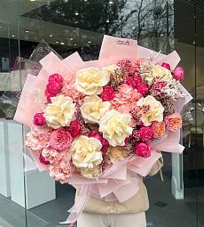 Букет "Florance" из гортензий и роз