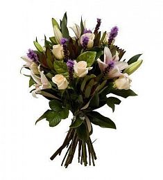 Букет "Белая голубка" из лилий и роз